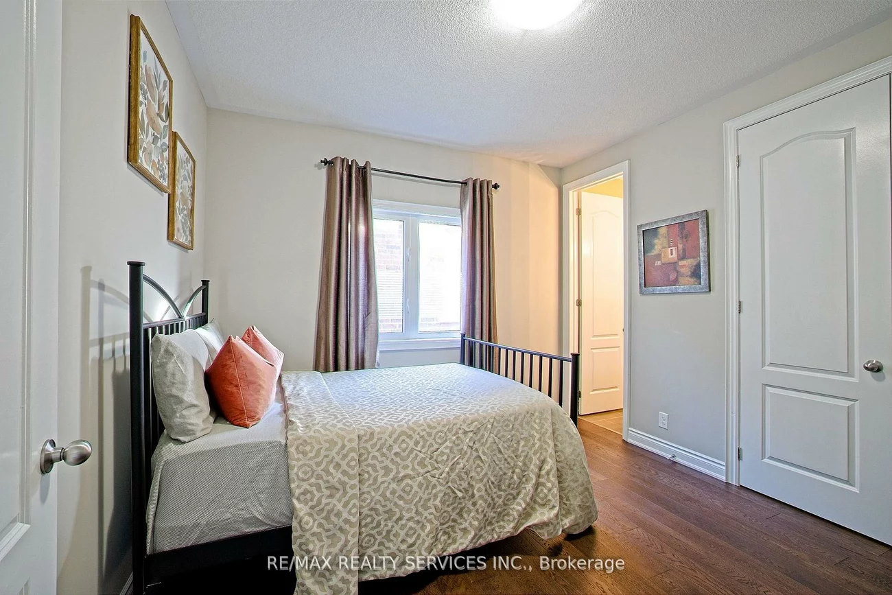 93, Bear Run, Credit Valley, Brampton