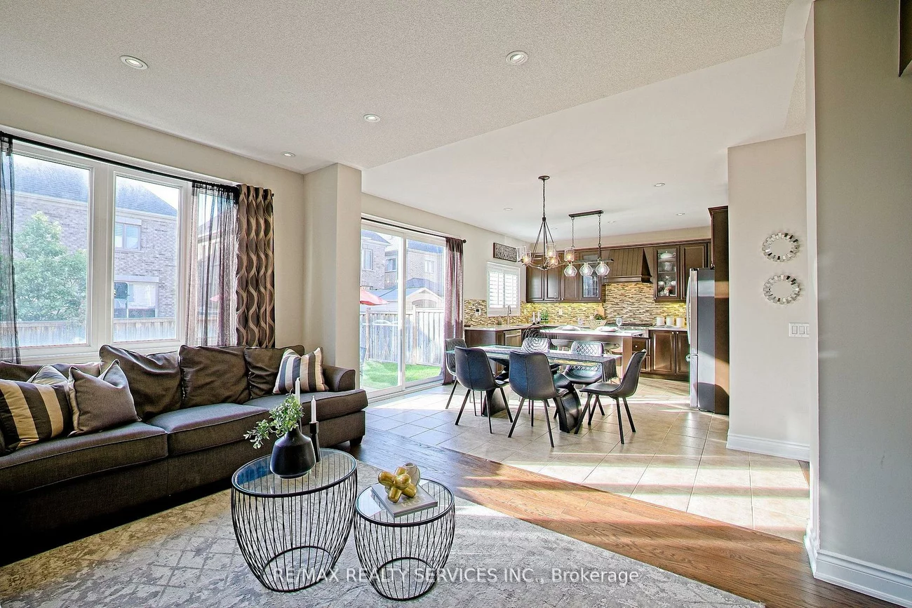 93, Bear Run, Credit Valley, Brampton