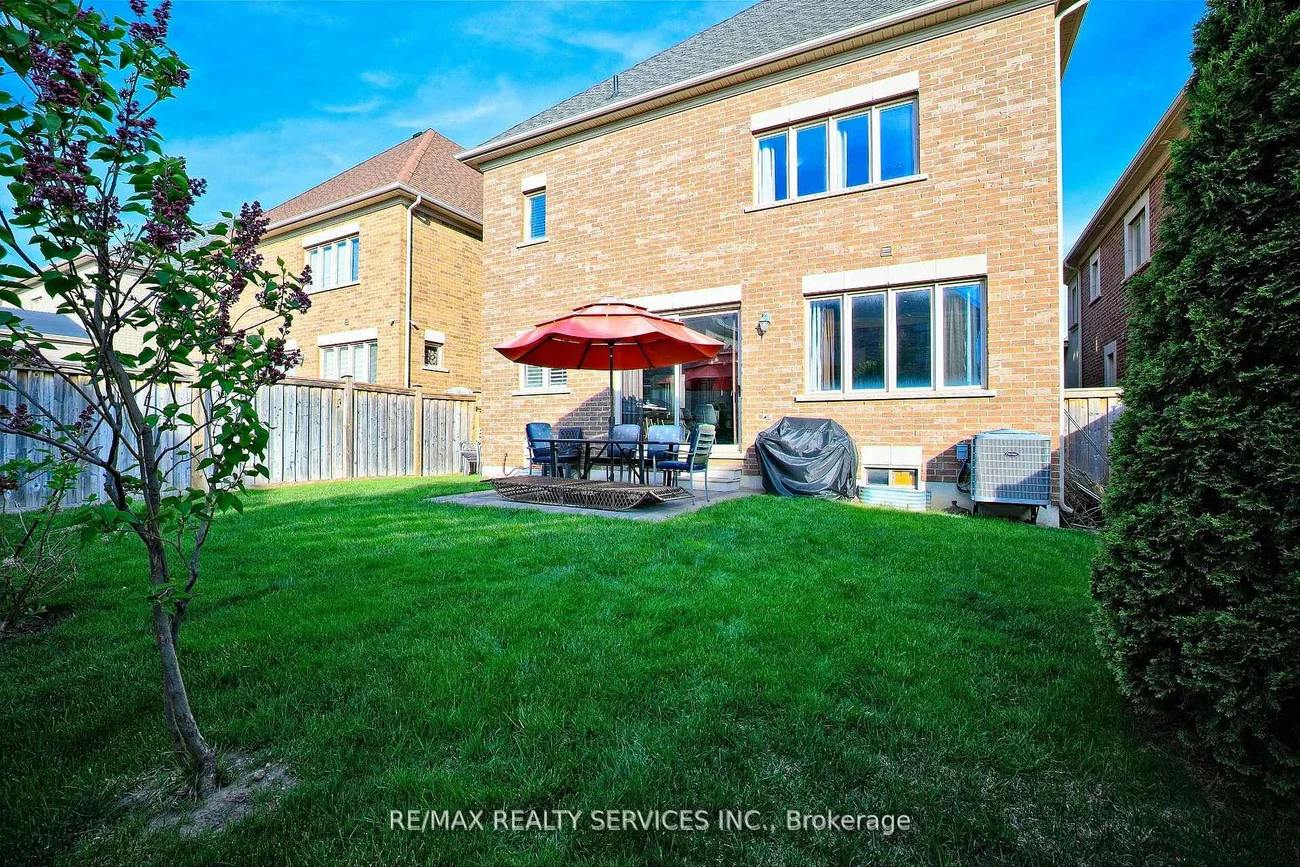 93, Bear Run, Credit Valley, Brampton