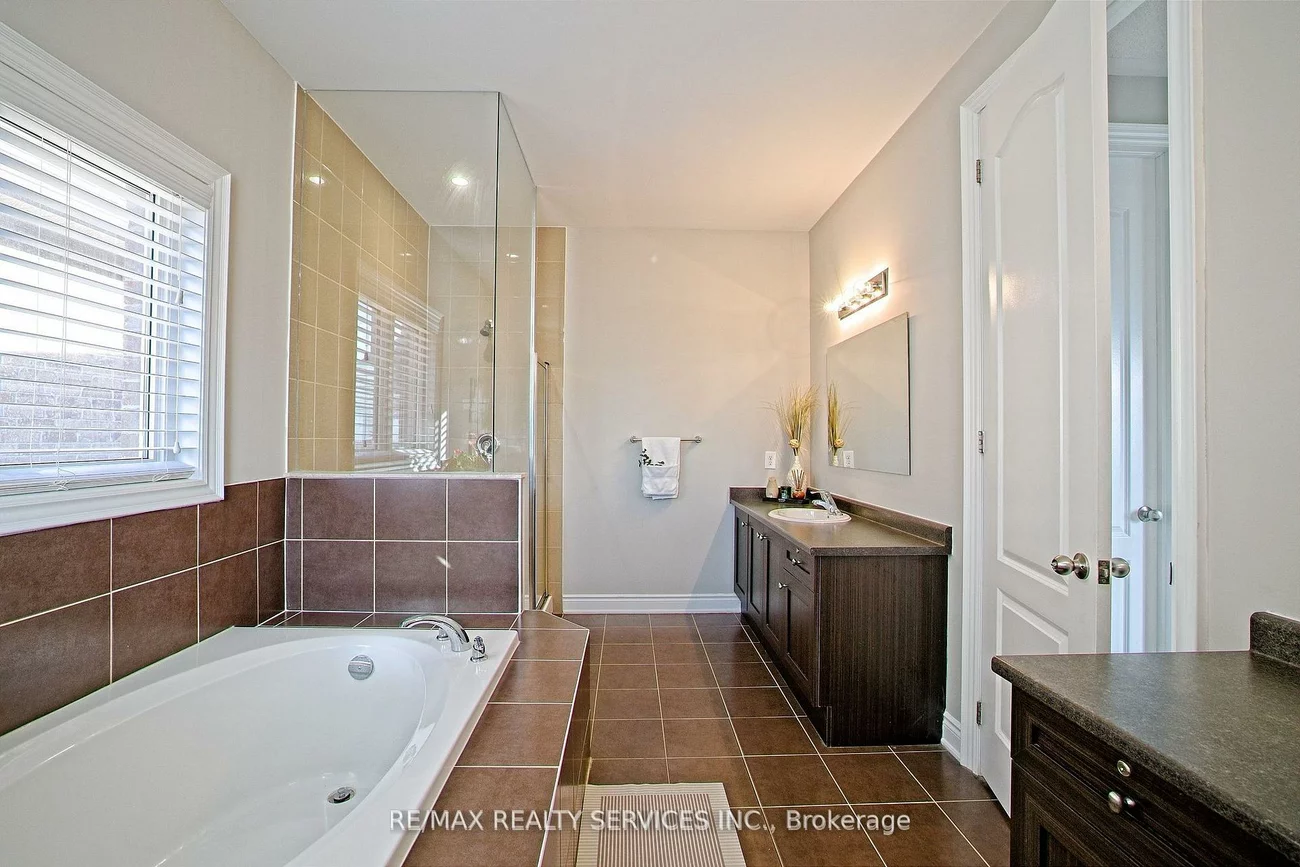 93, Bear Run, Credit Valley, Brampton