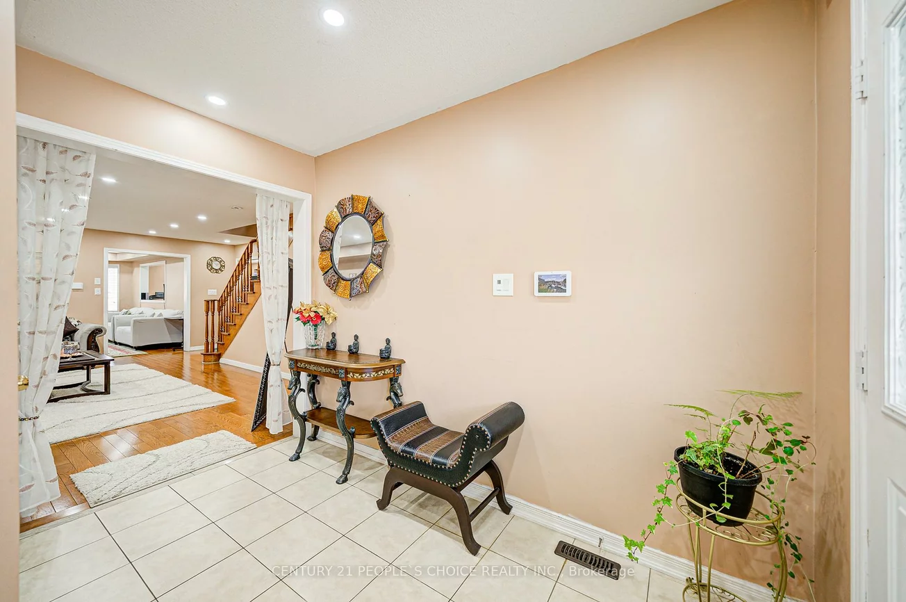 7, Heathbrook, Bram East, Brampton