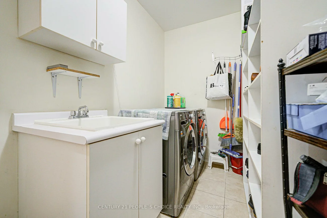 7, Heathbrook, Bram East, Brampton