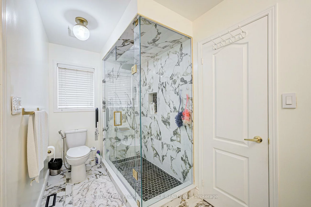 7, Heathbrook, Bram East, Brampton