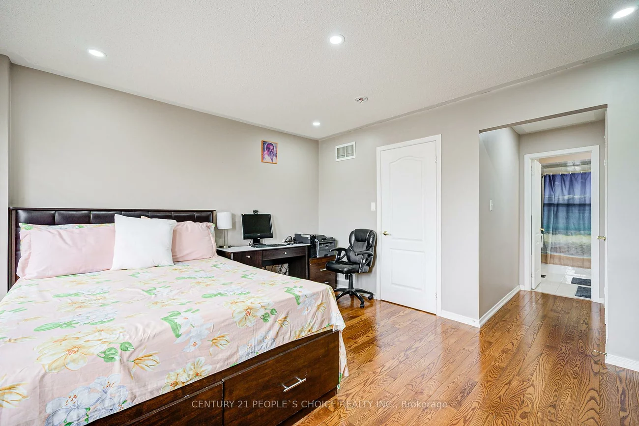 7, Heathbrook, Bram East, Brampton