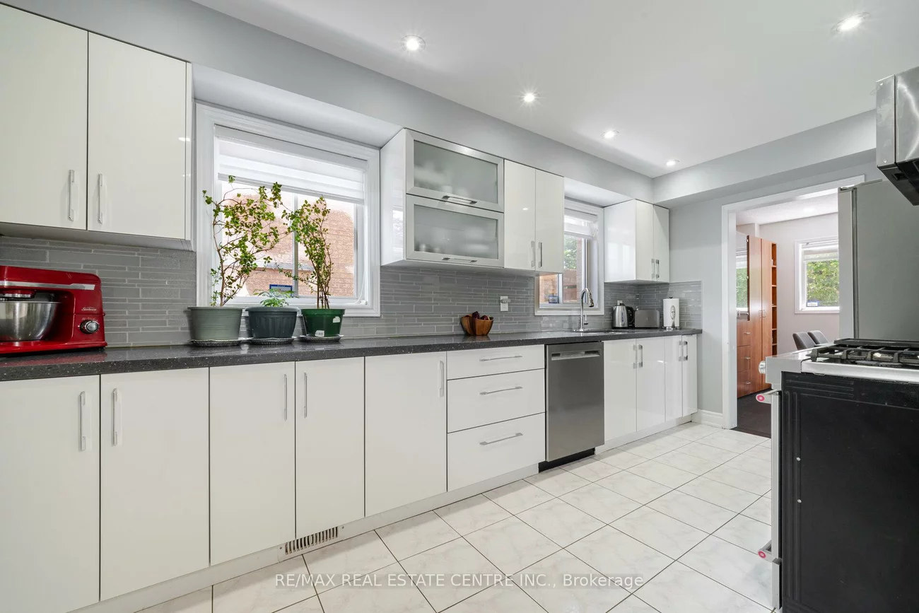 37, Zachary, Snelgrove, Brampton