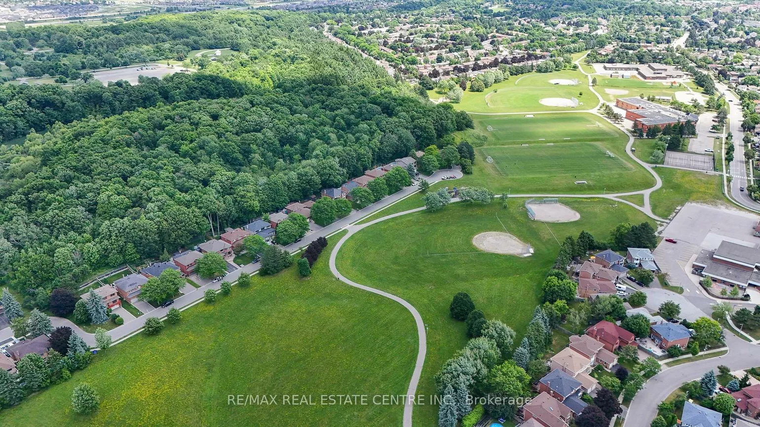 30, Regentview, Heart Lake East, Brampton