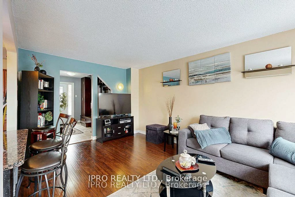 238, Royal Salisbury, Madoc, Brampton