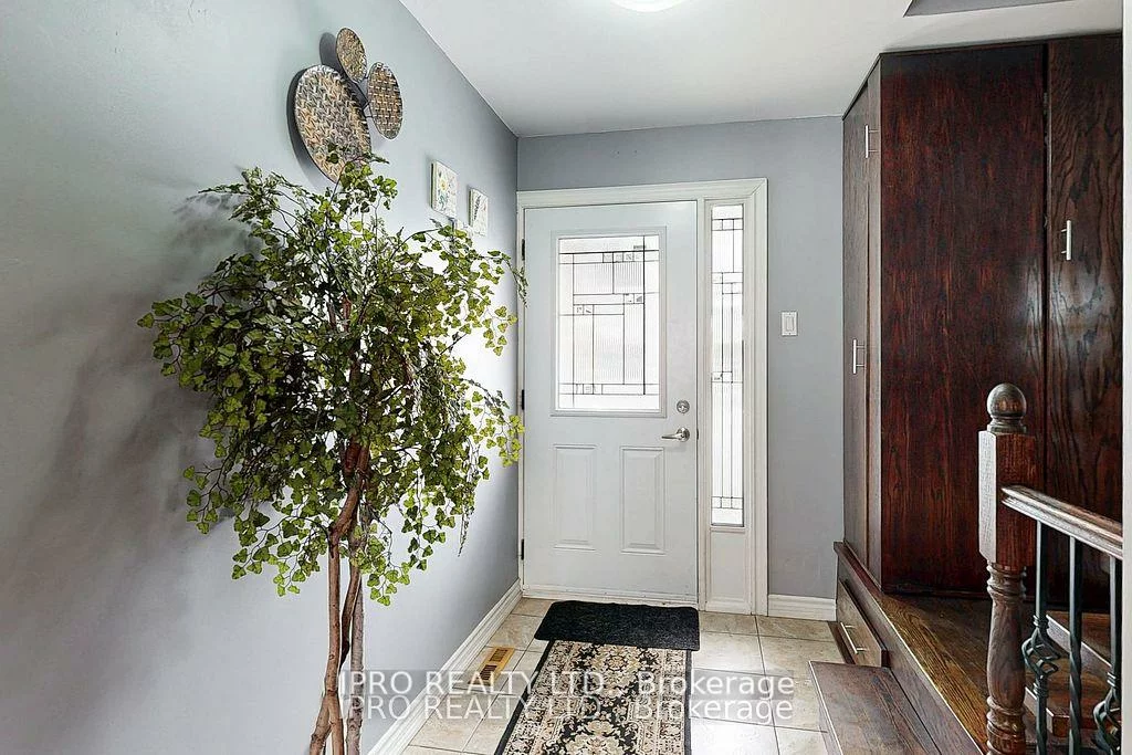 238, Royal Salisbury, Madoc, Brampton