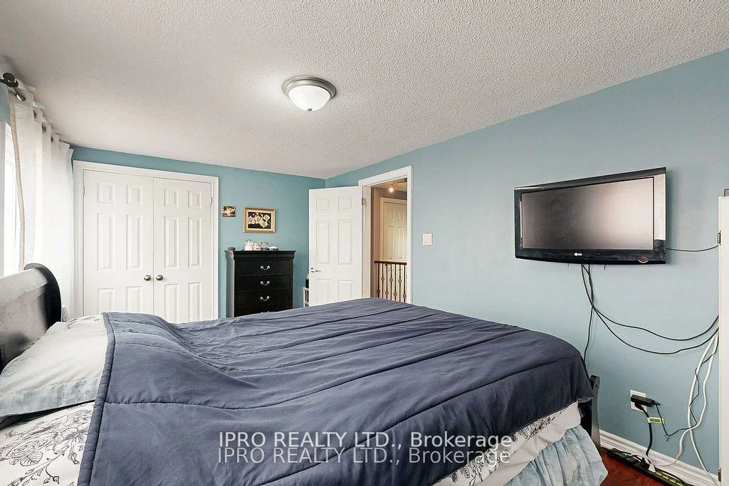 238, Royal Salisbury, Madoc, Brampton