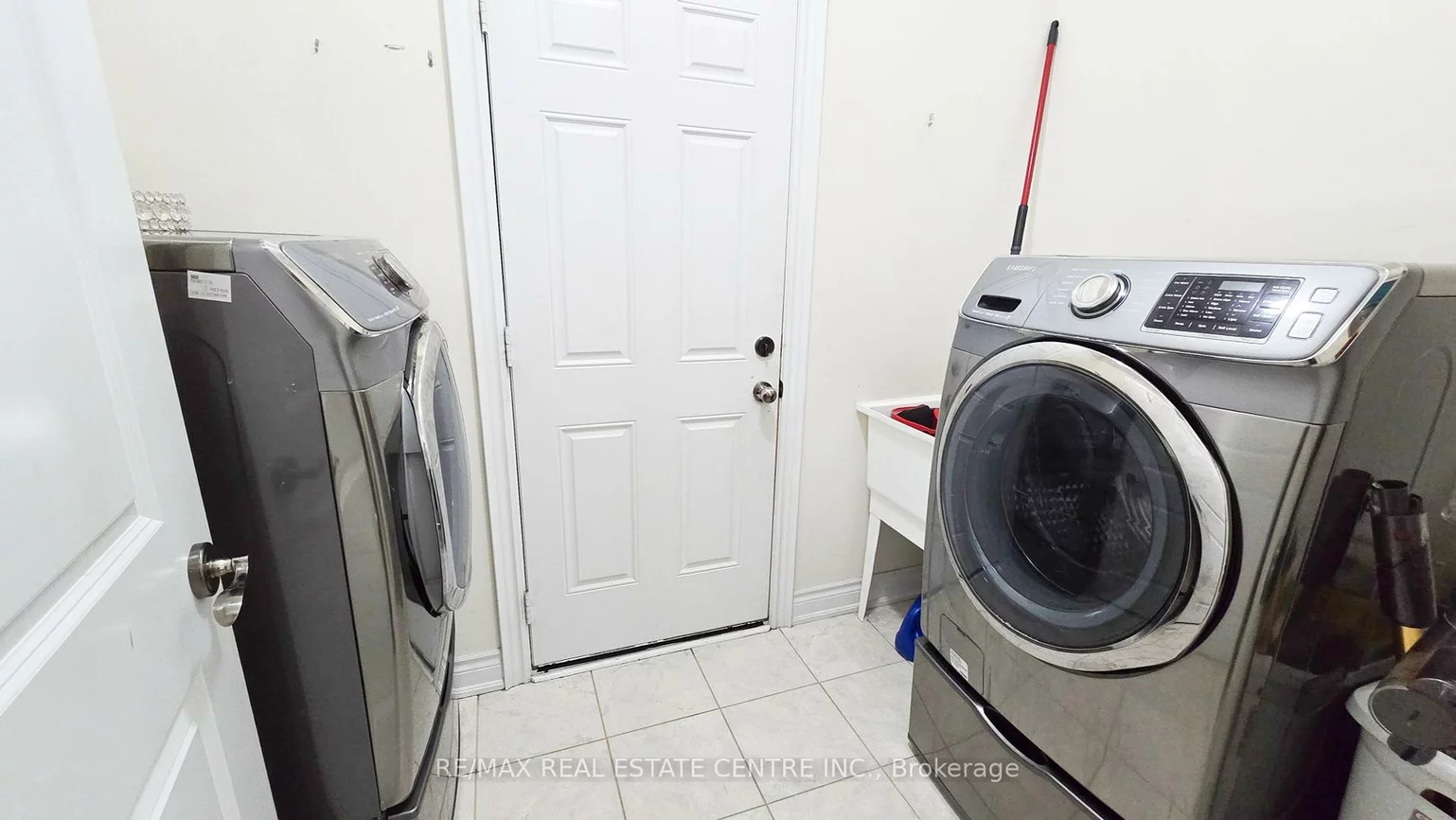 2, Buchanan, Credit Valley, Brampton