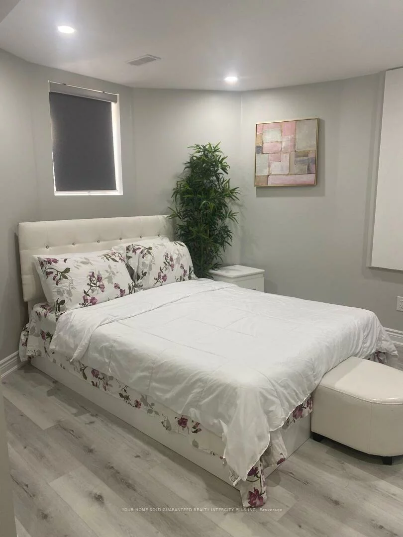 11, Darren, Vales of Castlemore North, Brampton