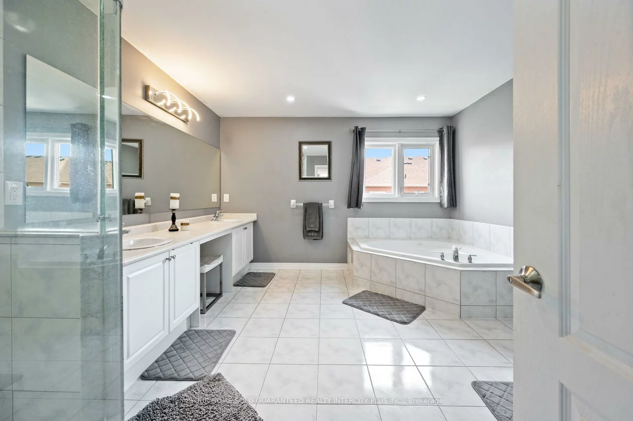 11, Darren, Vales of Castlemore North, Brampton