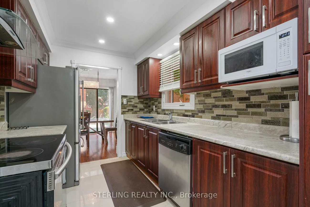 21, Foxacre, Madoc, Brampton