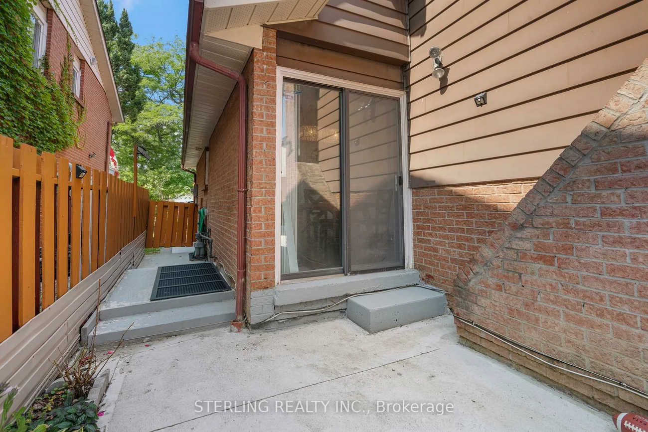 21, Foxacre, Madoc, Brampton