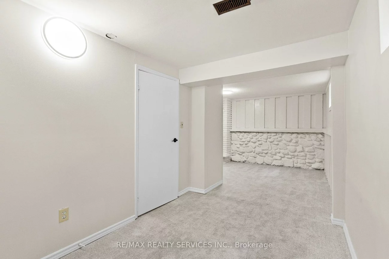 68, Montjoy, Central Park, Brampton