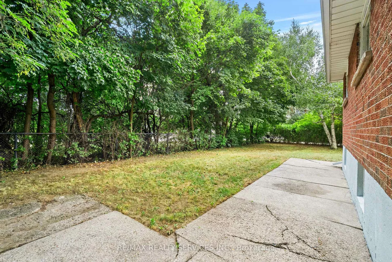 68, Montjoy, Central Park, Brampton