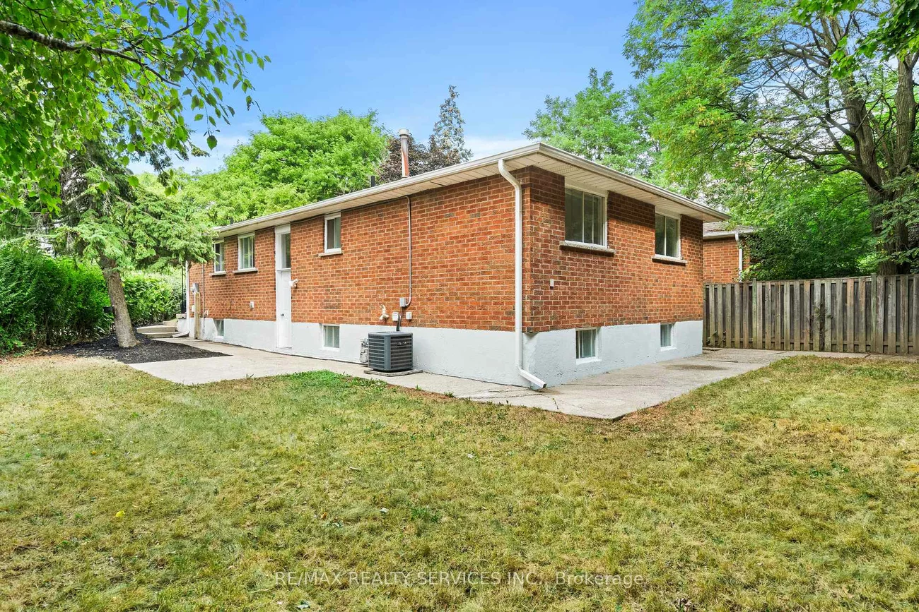 68, Montjoy, Central Park, Brampton