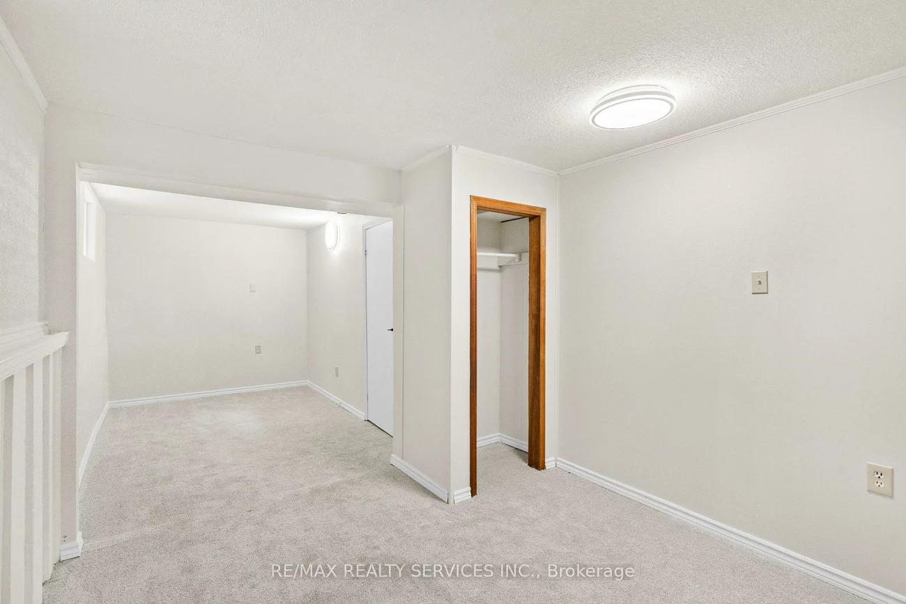 68, Montjoy, Central Park, Brampton