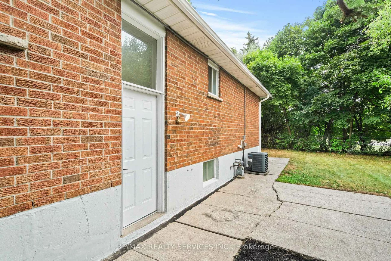 68, Montjoy, Central Park, Brampton