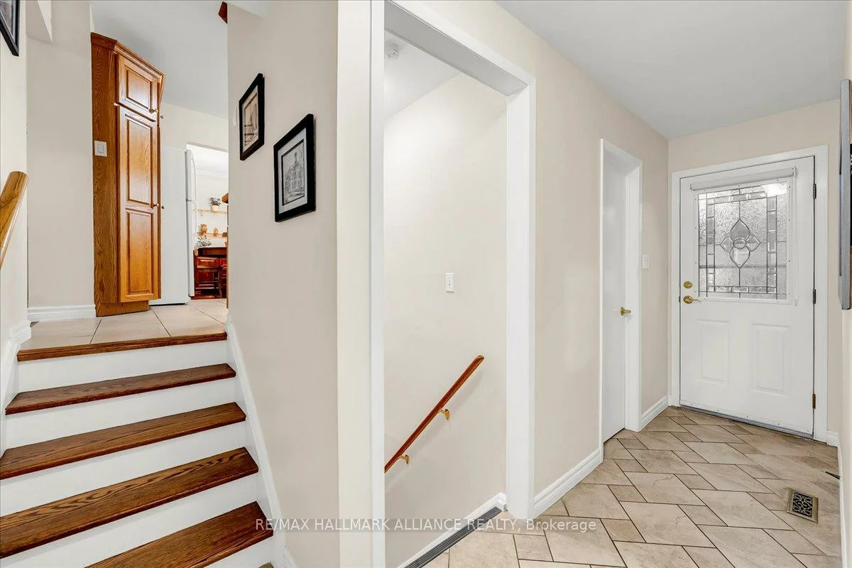 26, Lockton, Brampton East, Brampton