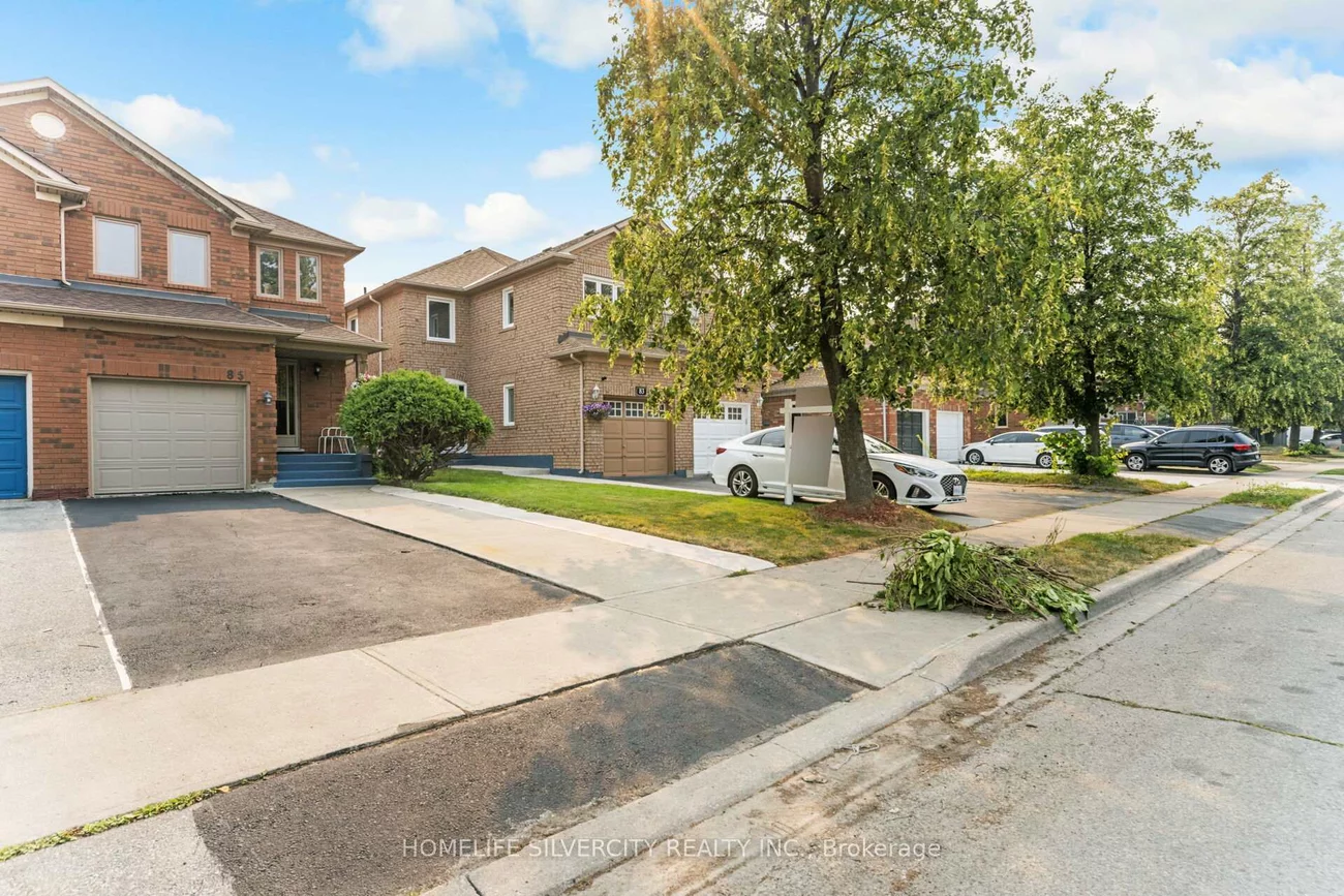 85, Dandelion, Sandringham-Wellington, Brampton