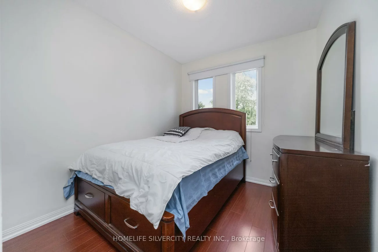 85, Dandelion, Sandringham-Wellington, Brampton