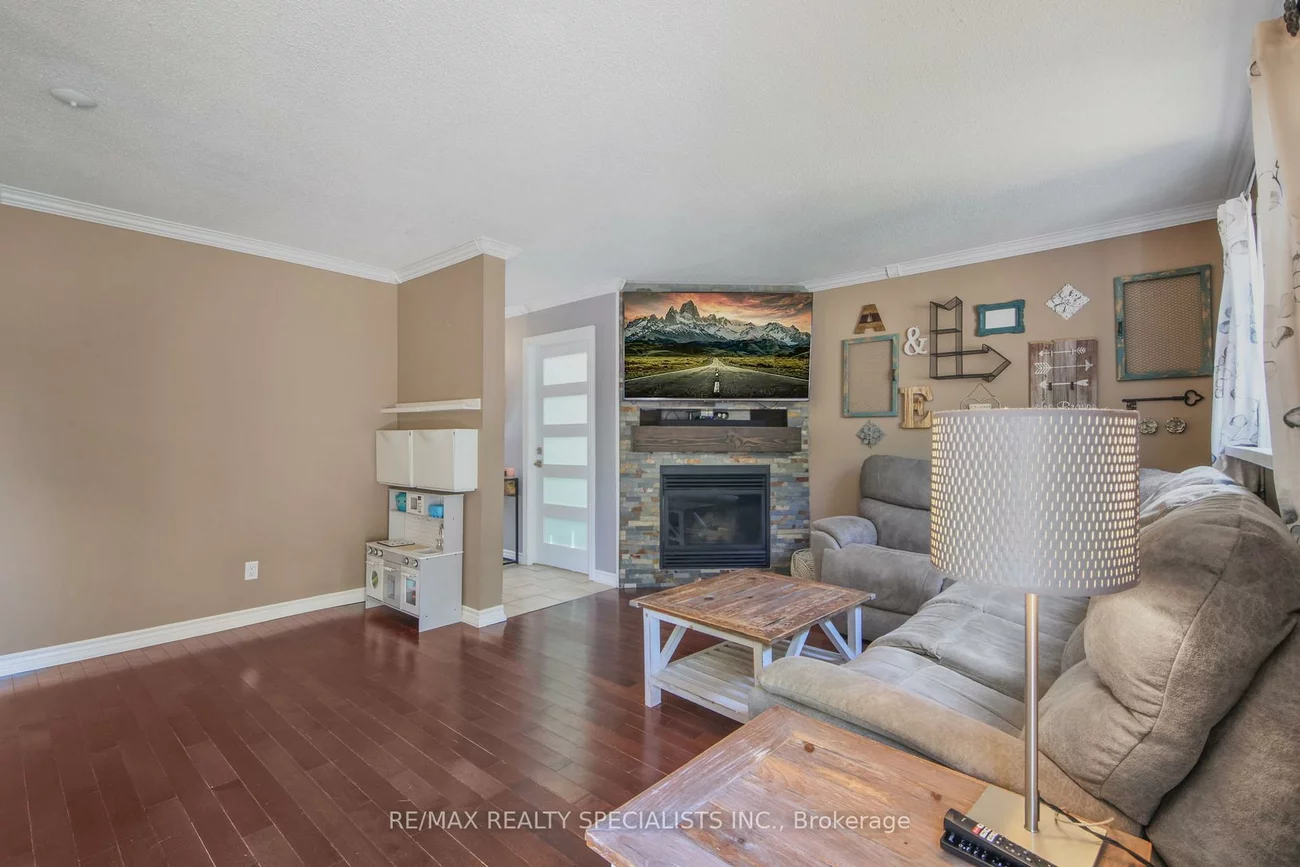 65, Charters, Madoc, Brampton
