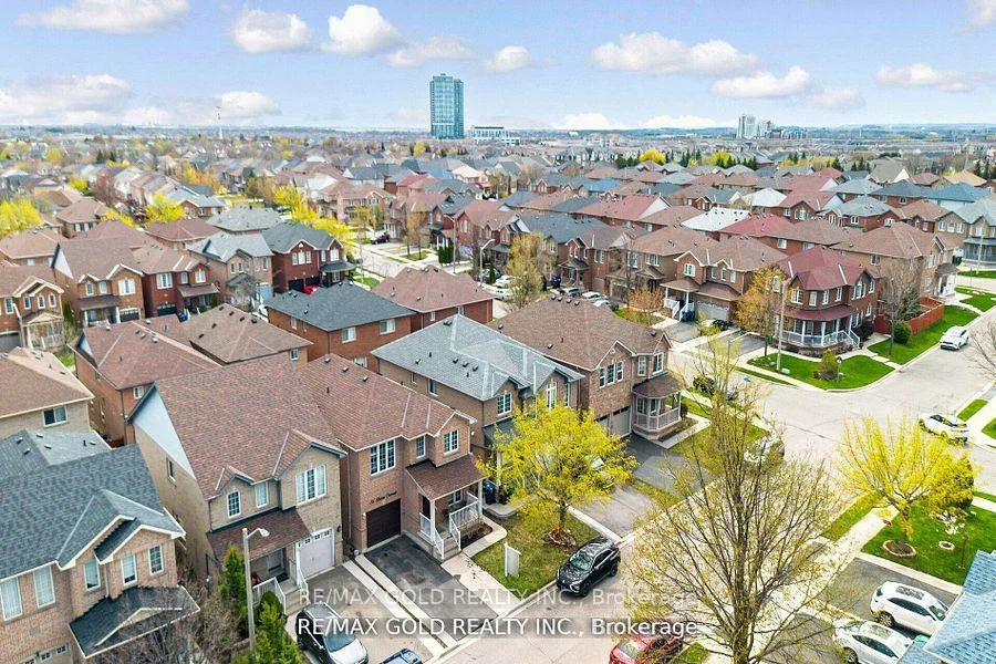 36, Roxton, Fletcher's Meadow, Brampton