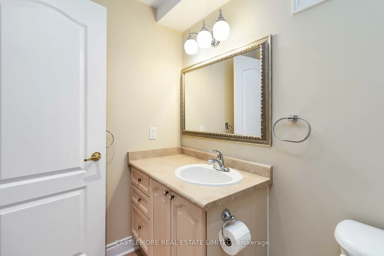 39, Saint Hubert, Vales of Castlemore, Brampton