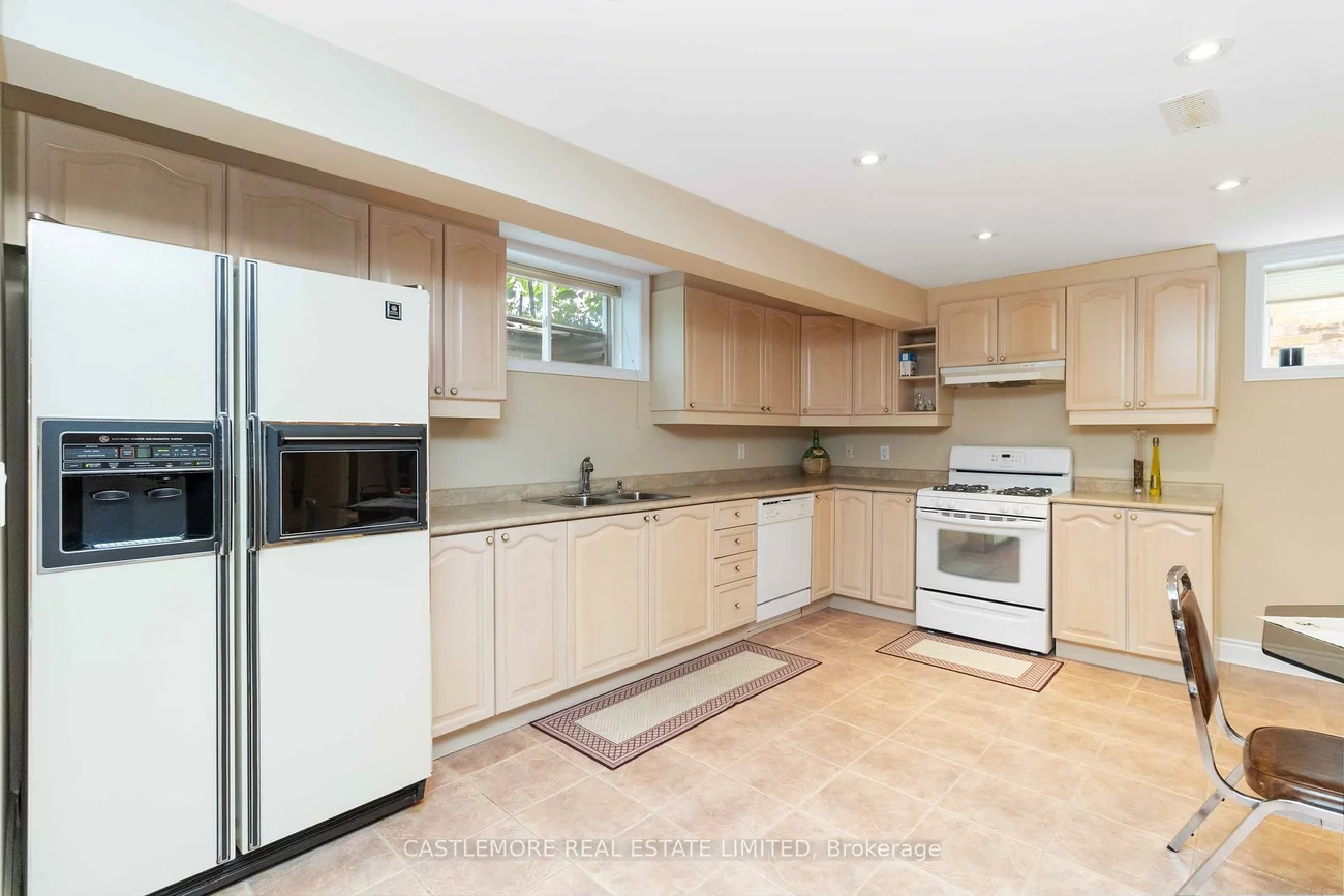 39, Saint Hubert, Vales of Castlemore, Brampton