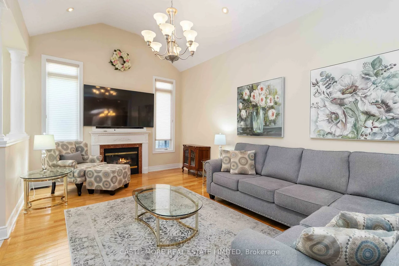 39, Saint Hubert, Vales of Castlemore, Brampton