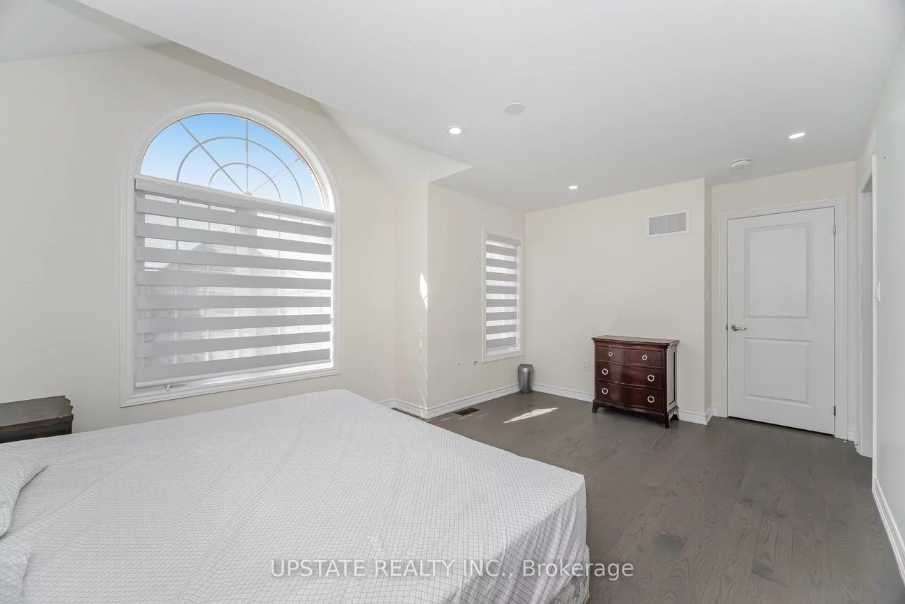 2, Jenwood, Sandringham-Wellington North, Brampton
