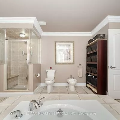 6, Hugo, Vales of Castlemore North, Brampton