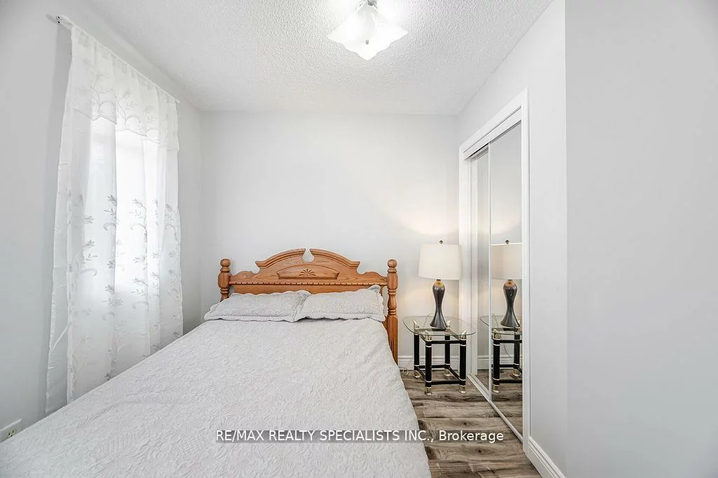 44, Deforest, Fletcher's Meadow, Brampton