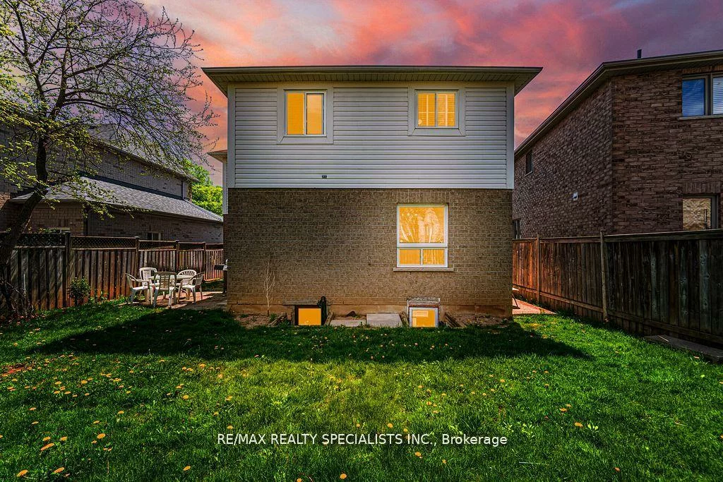 44, Deforest, Fletcher's Meadow, Brampton