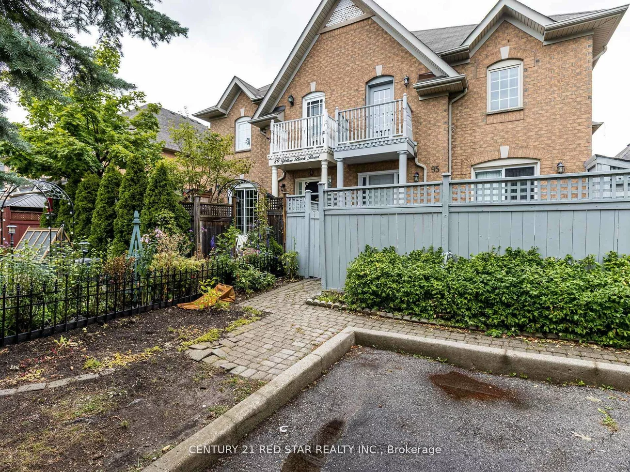 95, Yellow Brick, Brampton North, Brampton