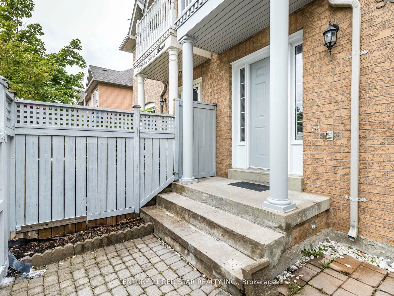 95, Yellow Brick, Brampton North, Brampton