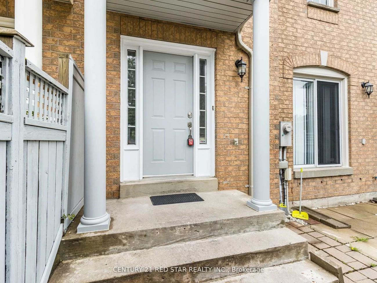 95, Yellow Brick, Brampton North, Brampton