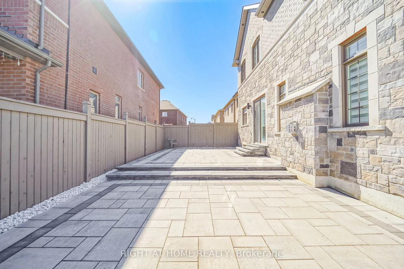 1, Penlea, Bram East, Brampton