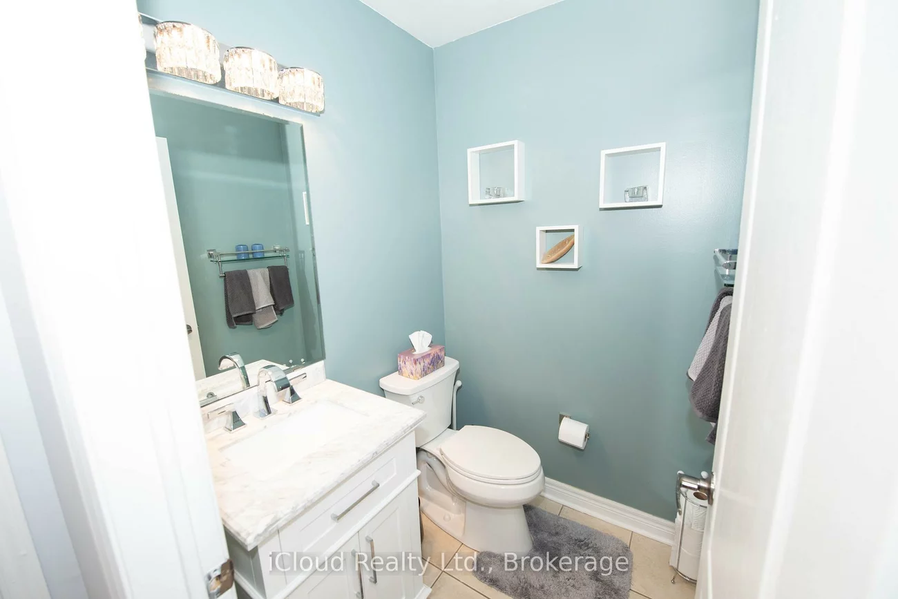 19, Fountainview, Bramalea North Industrial, Brampton