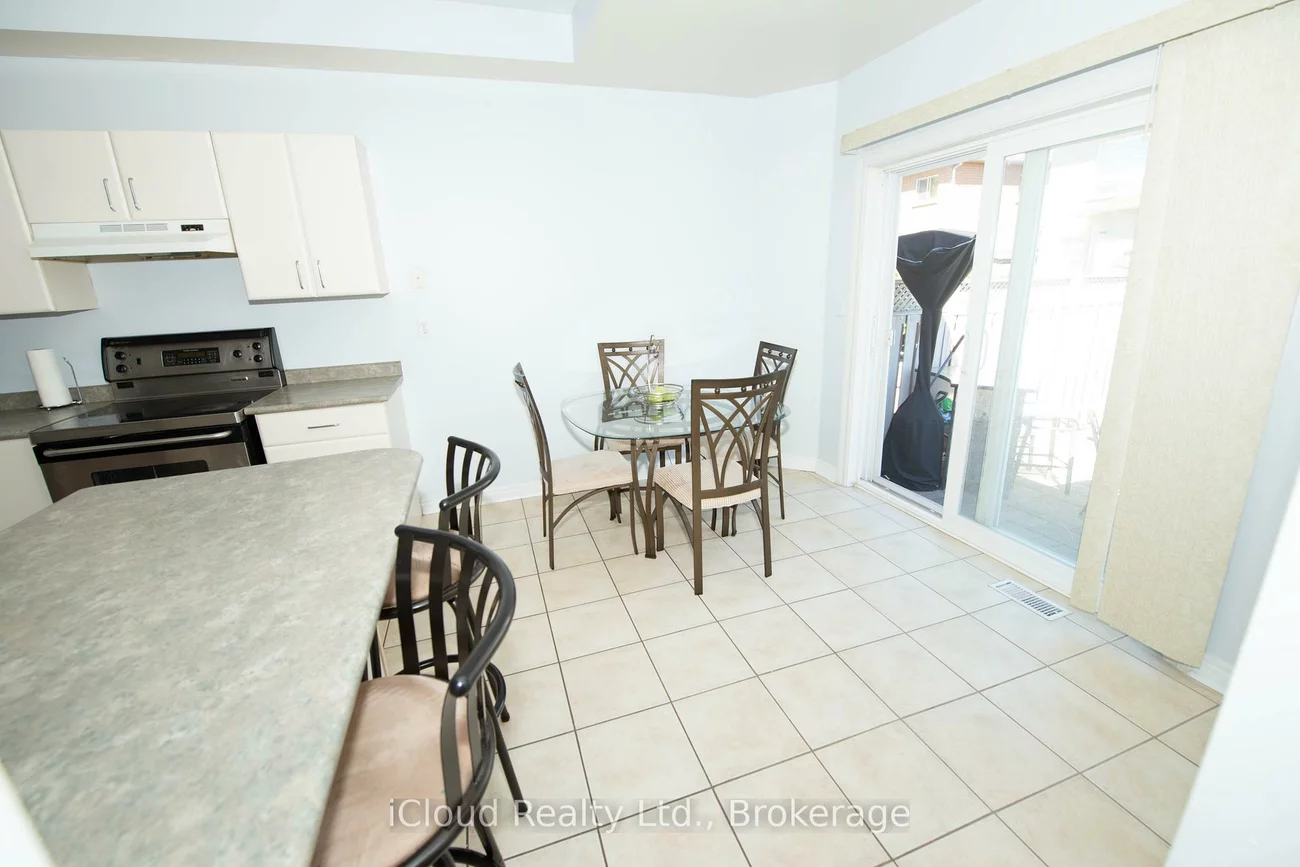 19, Fountainview, Bramalea North Industrial, Brampton