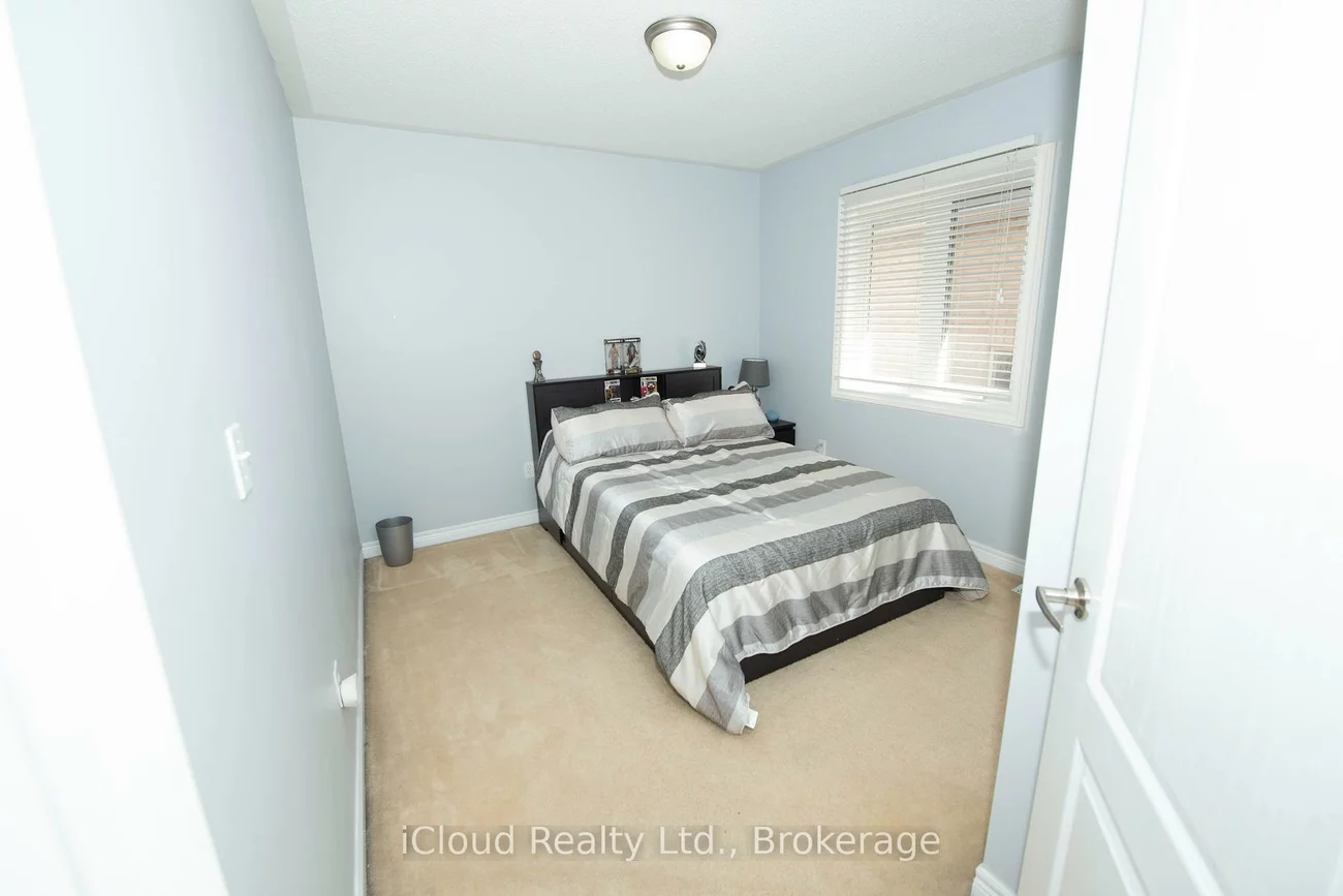 19, Fountainview, Bramalea North Industrial, Brampton