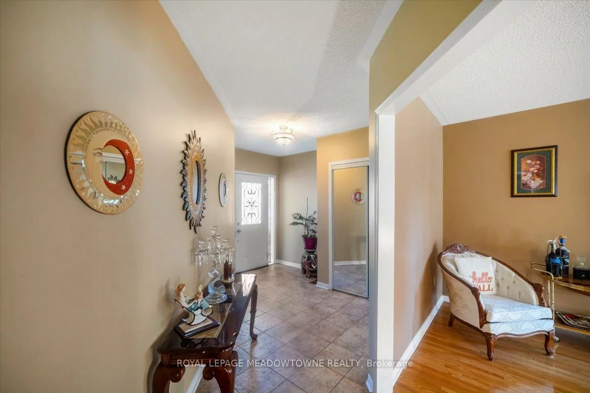 13, Albright, Fletcher's Creek Village, Brampton