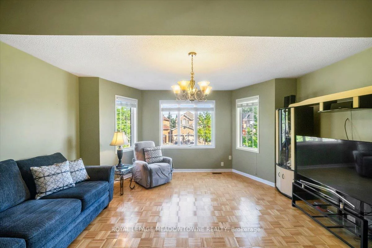 13, Albright, Fletcher's Creek Village, Brampton