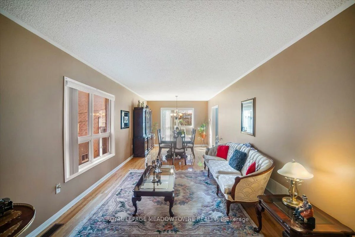 13, Albright, Fletcher's Creek Village, Brampton