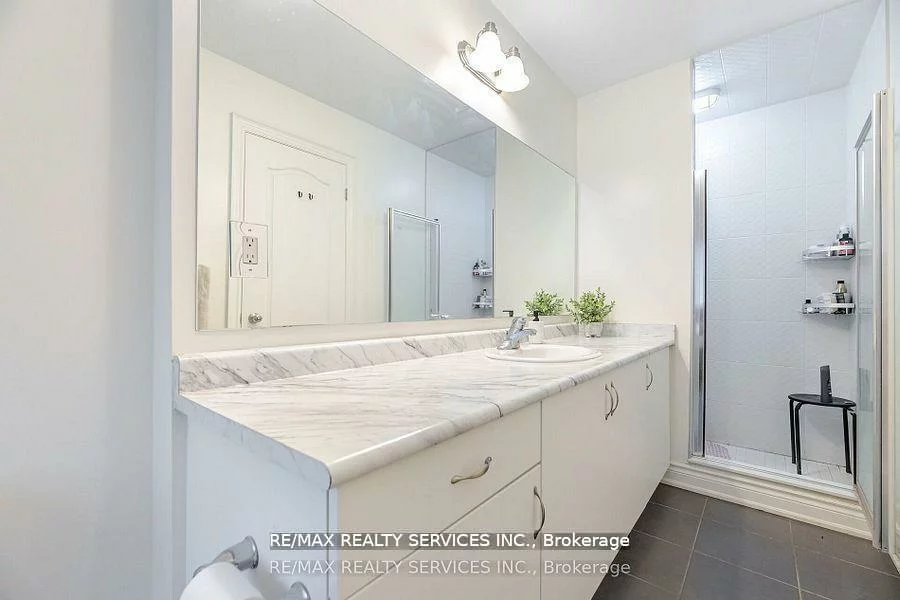 7, Lady Evelyn, Bram West, Brampton