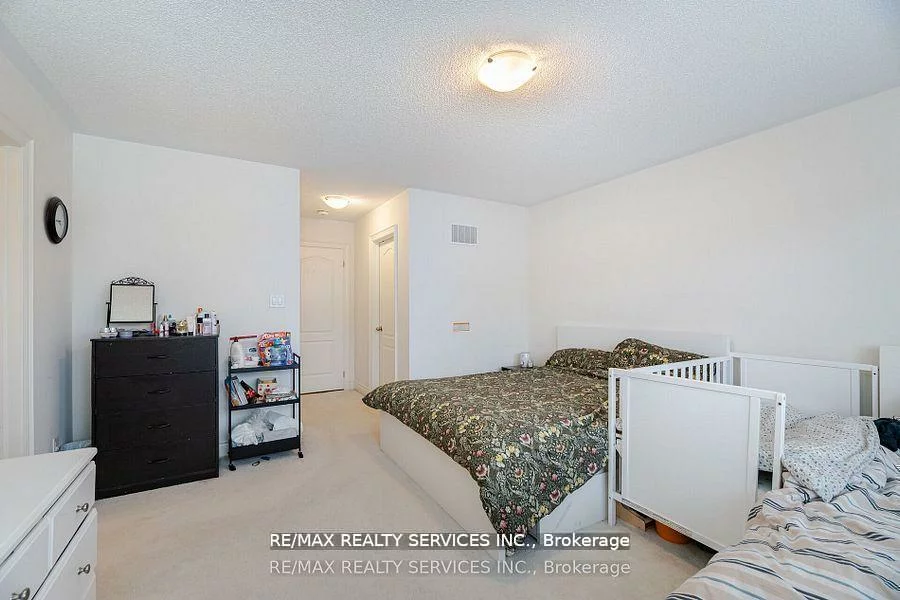 7, Lady Evelyn, Bram West, Brampton