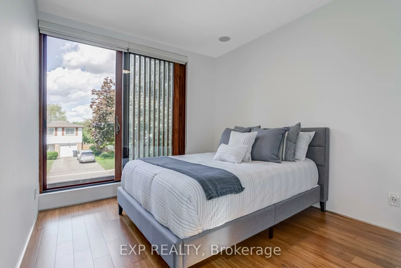 26, Richmond, Brampton East, Brampton