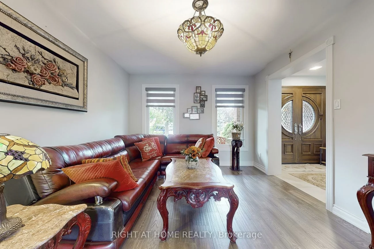 4, Peggy Anne Cove, Northgate, Brampton