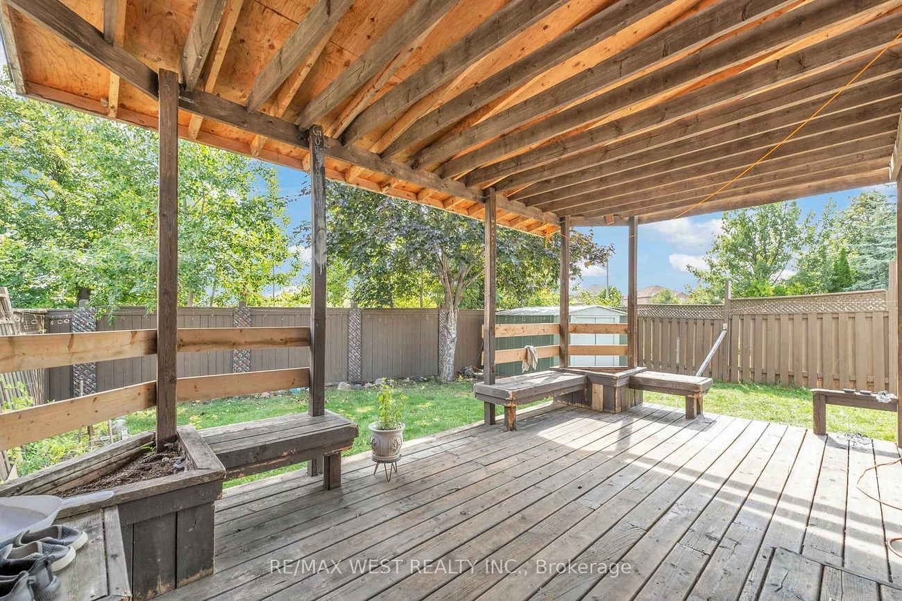 32, Weather Vane, Fletcher's Creek Village, Brampton